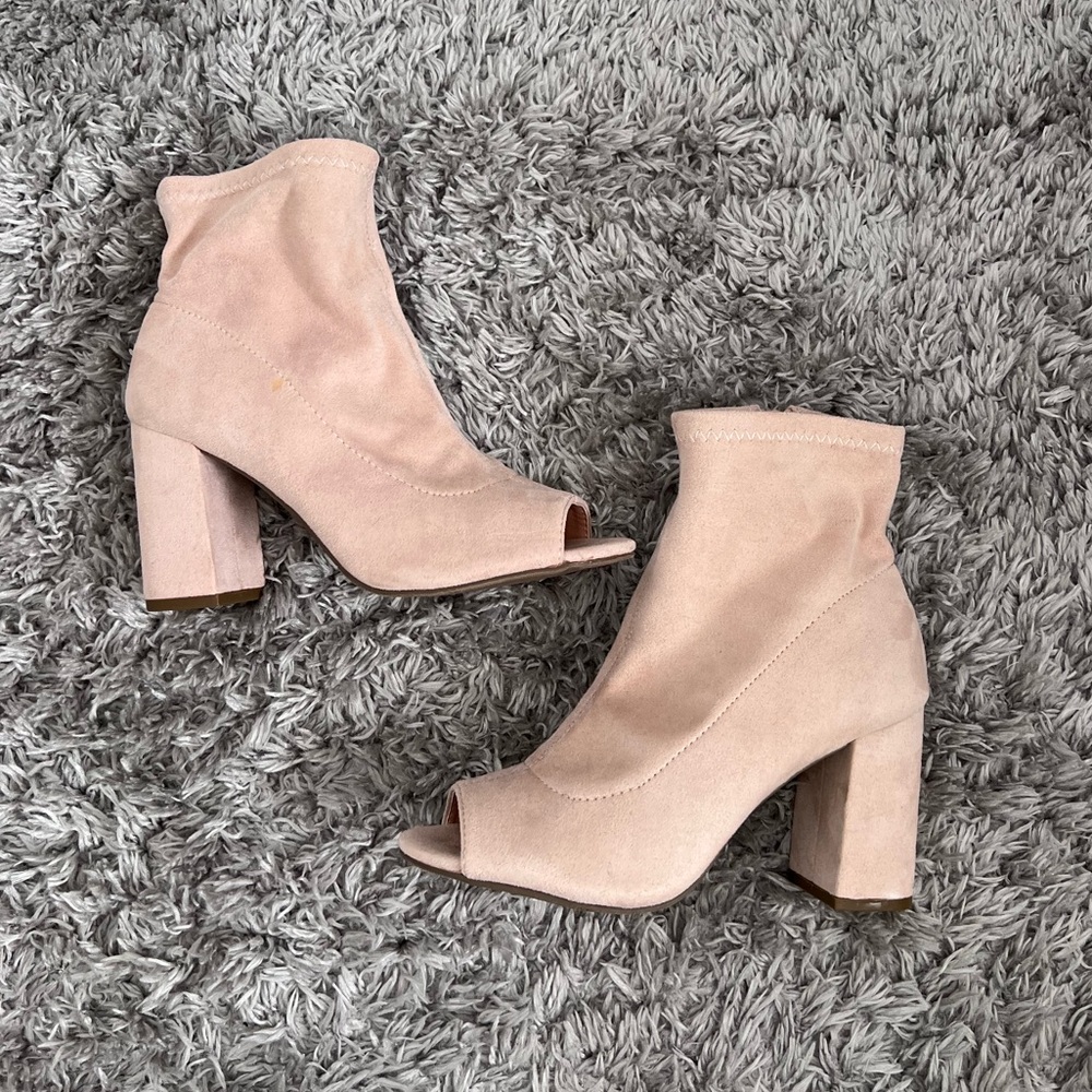 Mia zip up booties
